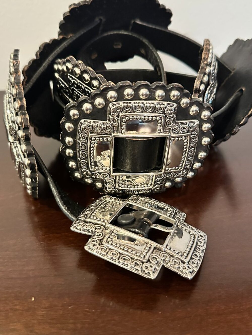 Roper Women's Size XL Western Black Concho Bling Cross Belt - Picture 3 of 9
